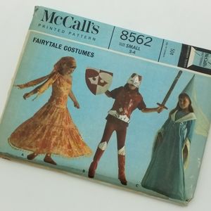 Vtg McCall's Sewing Pattern 8562 FairyTale Costume